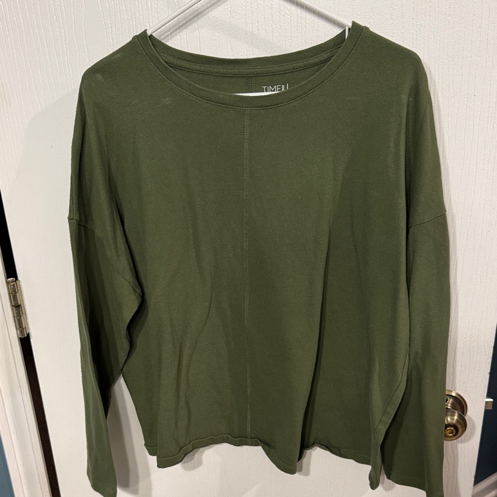 Time and Tru Olive Long Sleeve Women's Top